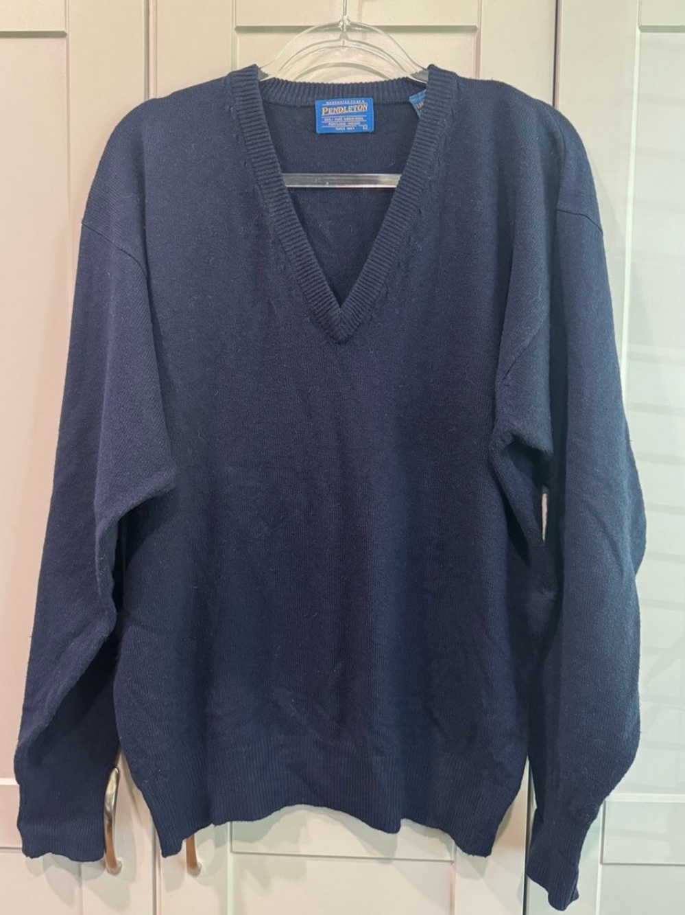 Pendleton V-Neck Lambswool Sweater Blue Large